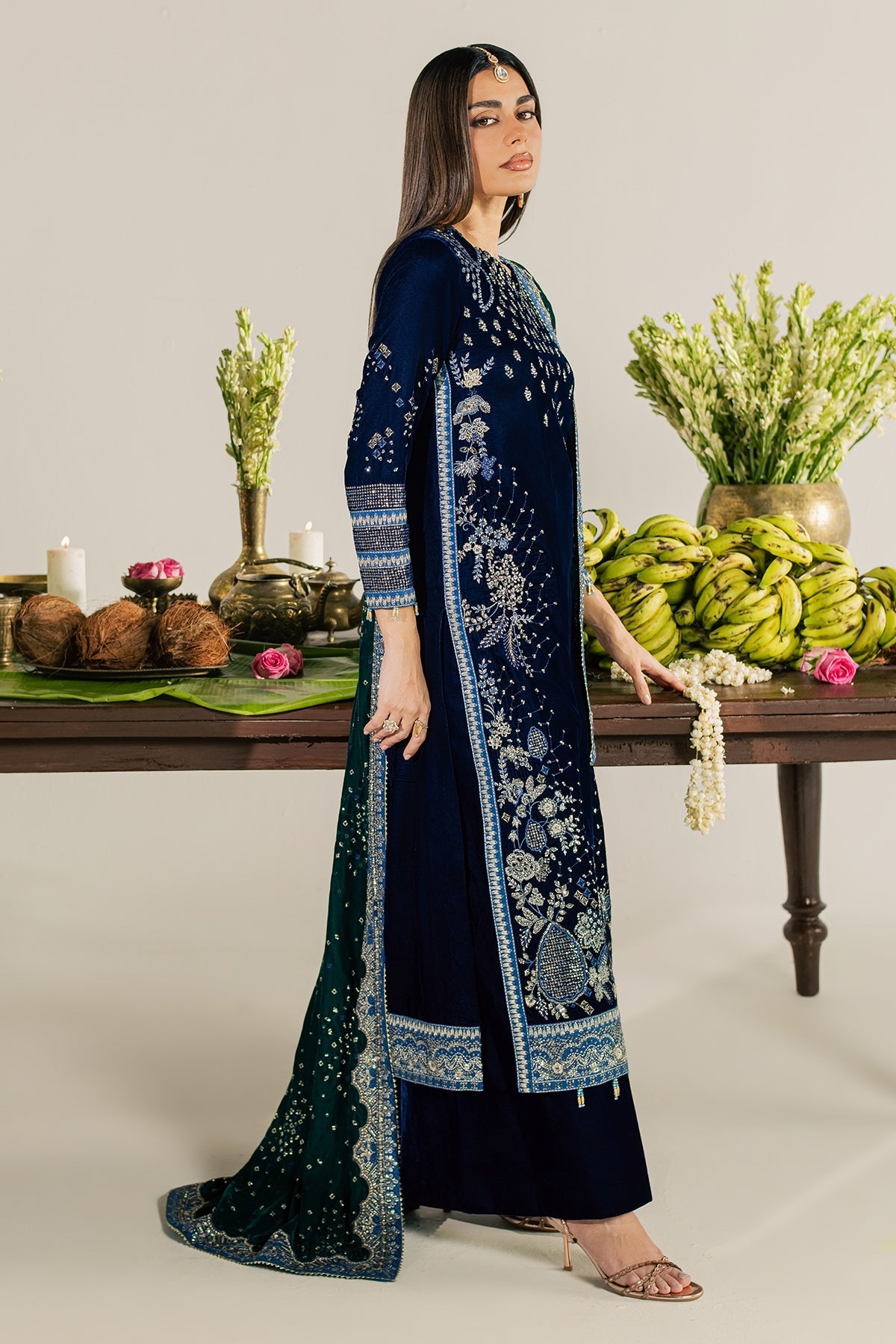 RA Nureh Maya Velvet'26 D#137