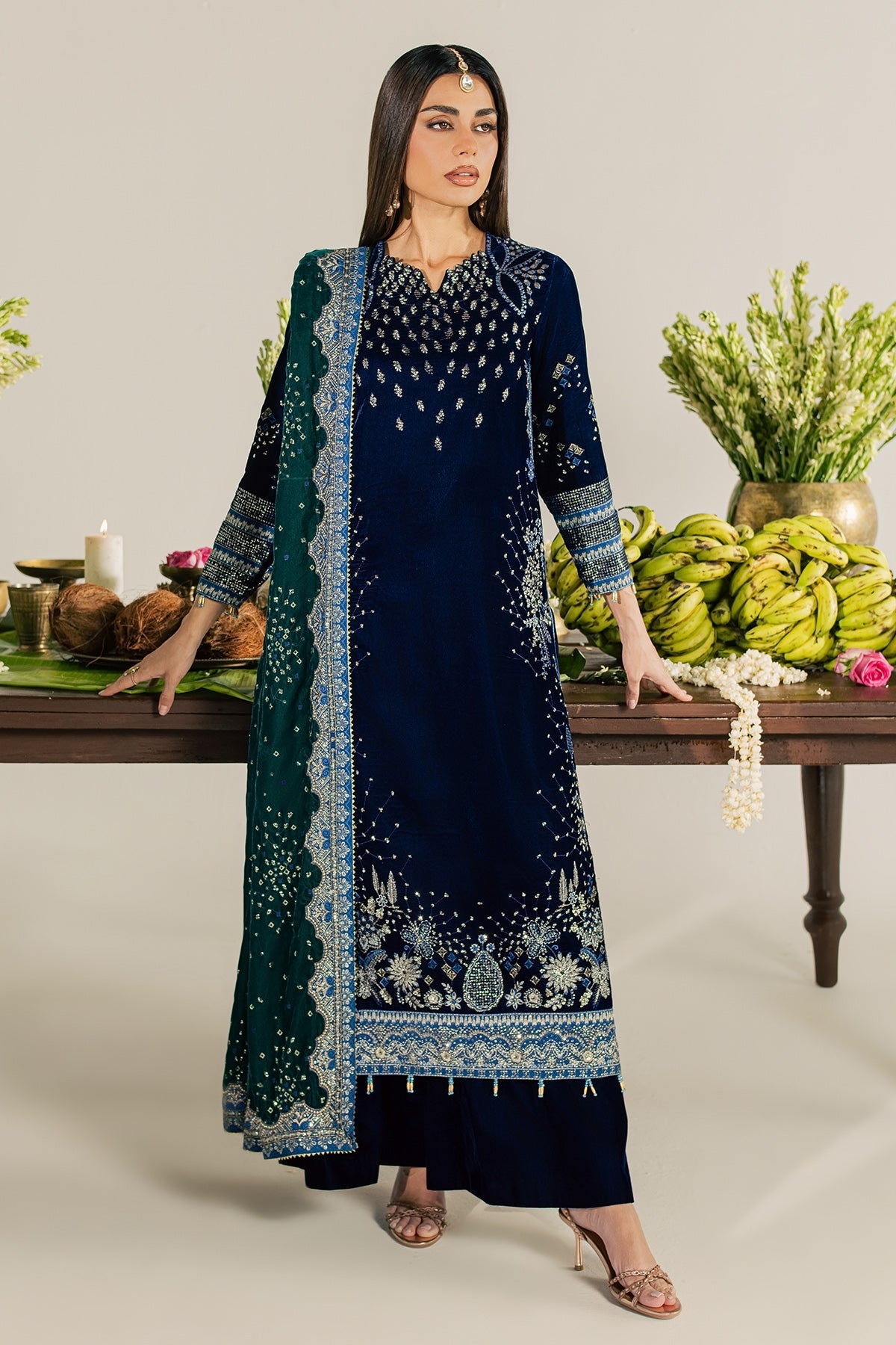 RA Nureh Maya Velvet'26 D#137