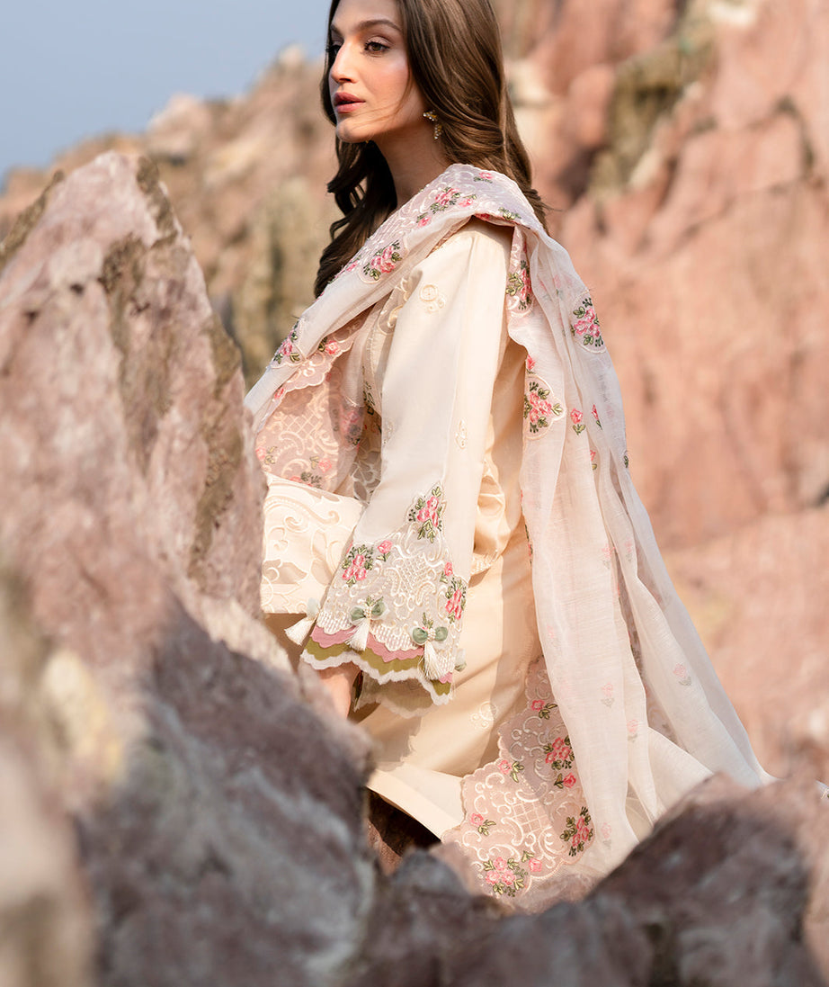 Mahnur Sirene Emb Lawn'25 D#5-A