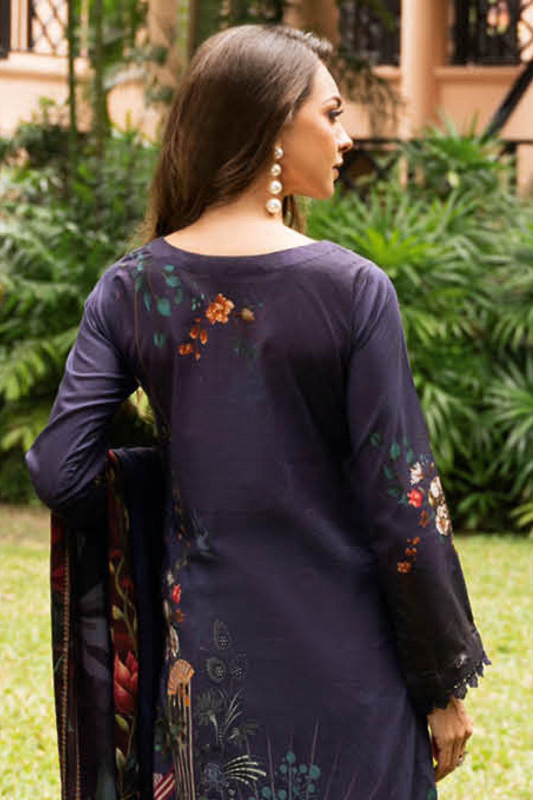 Ramsha Riwayat L/Lawn'25 Vol-11 Y#1103