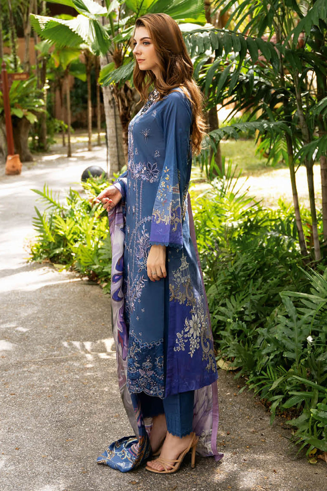 Ramsha Riwayat L/Lawn'25 Vol-11 Y#1110