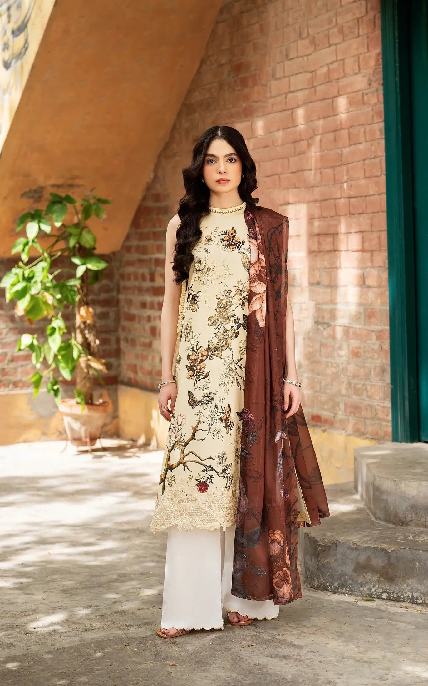 Asifa Nabeel Yakin`25 Meadow Bloom (01)