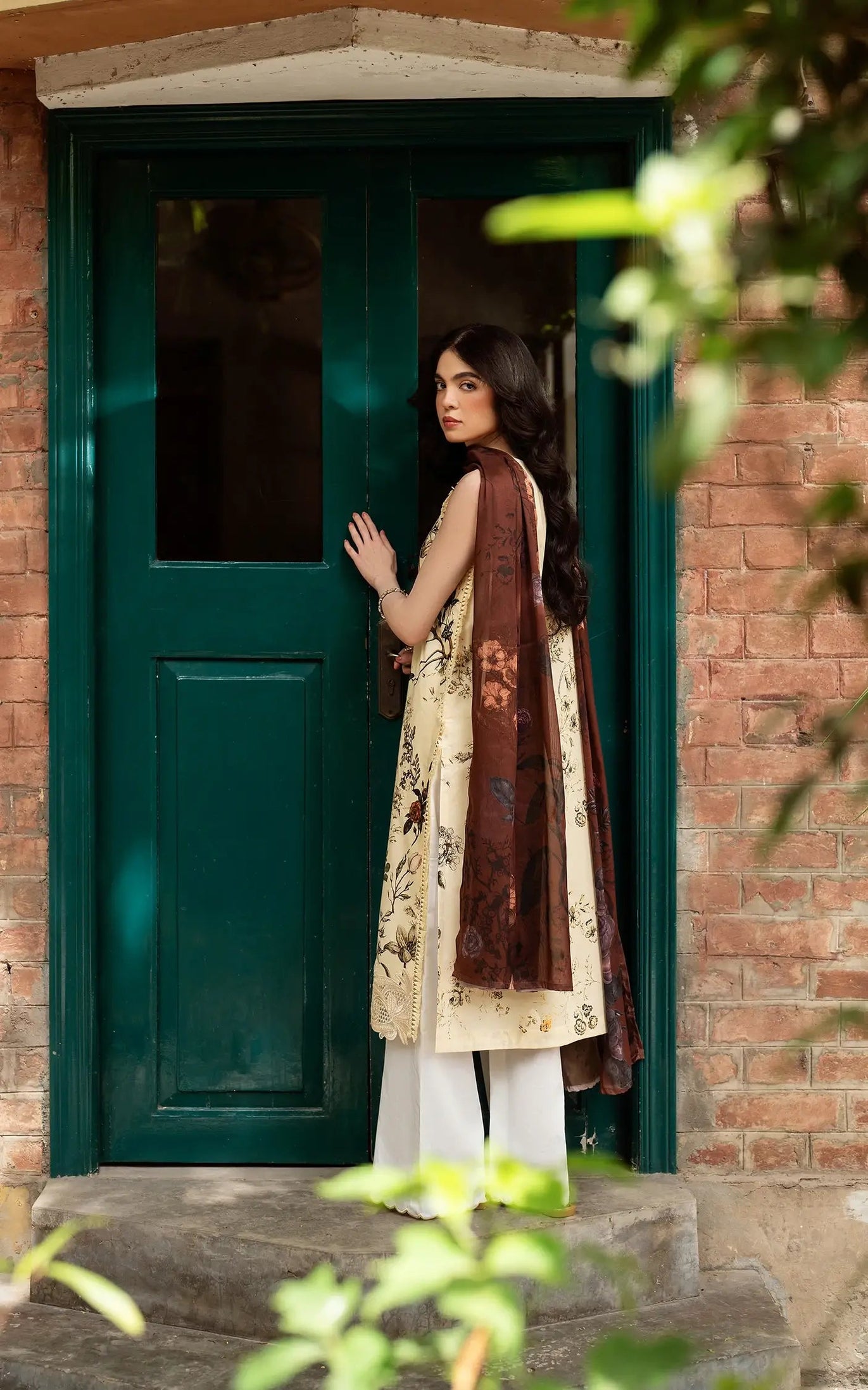 Asifa Nabeel Yakin`25 Meadow Bloom (01)