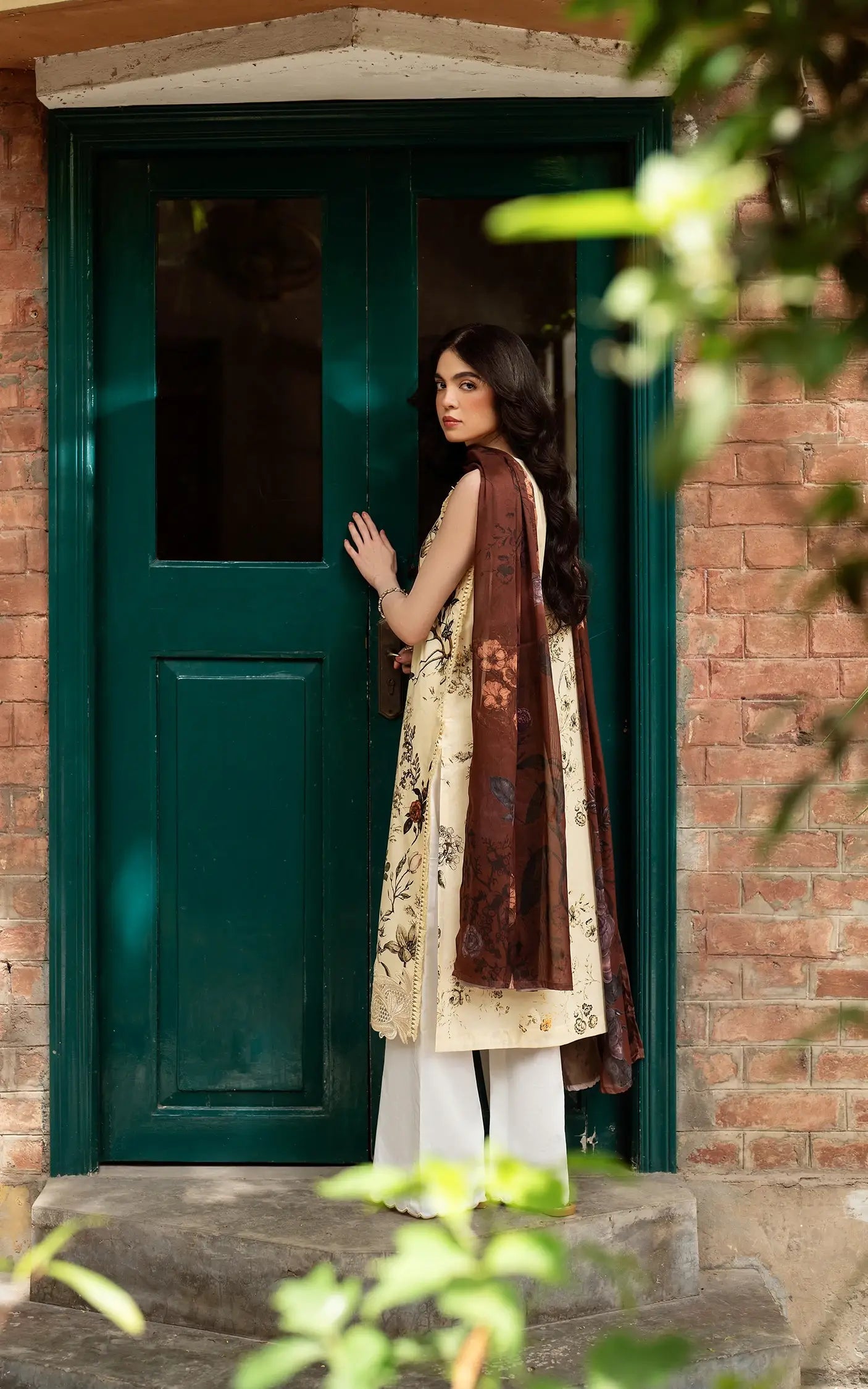 Asifa Nabeel Yakin`25 Meadow Bloom (01)