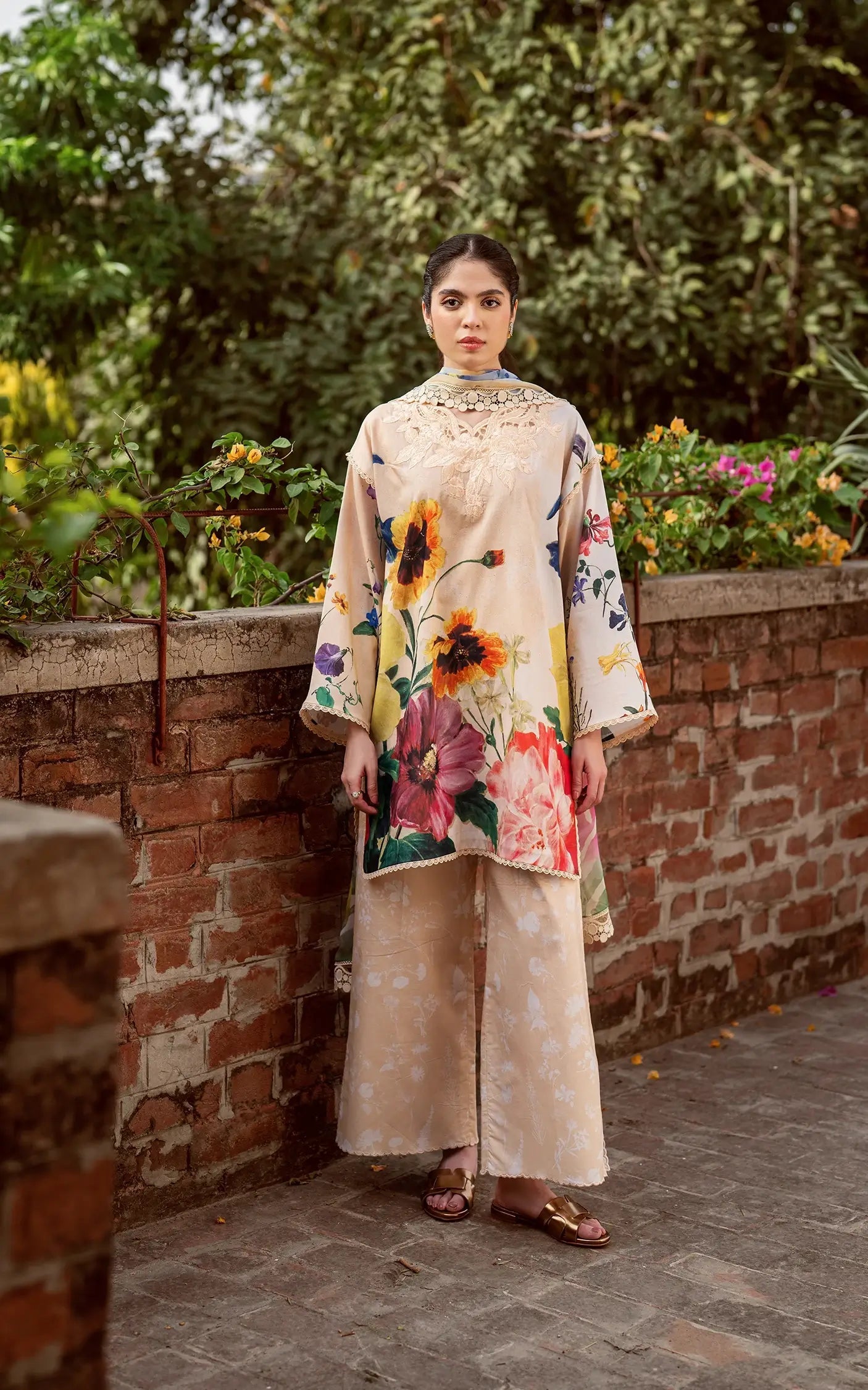 Asifa Nabeel Yakin`25 Bloomlight (13)