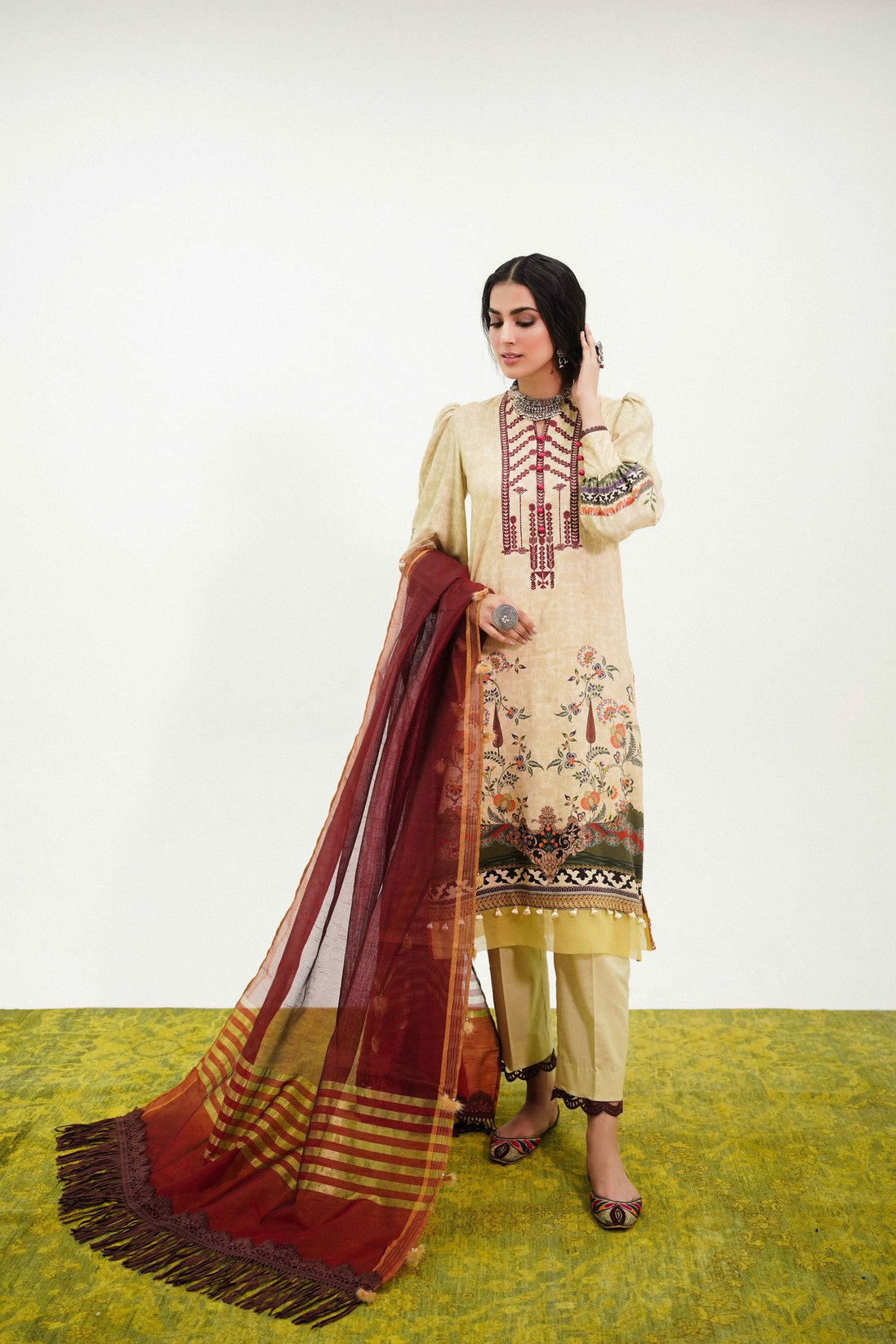 Nuriyaa Muskaan Linen'21 D#5