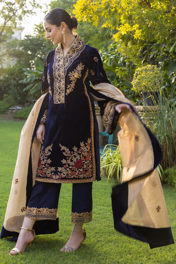 Zainab Chottani Velvet Collection`22 D#3