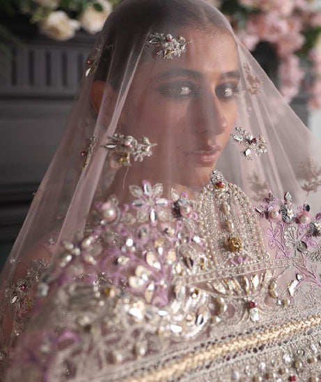 Zaha Gossamer Autumn Edit`22 D#07 (ELANZ)