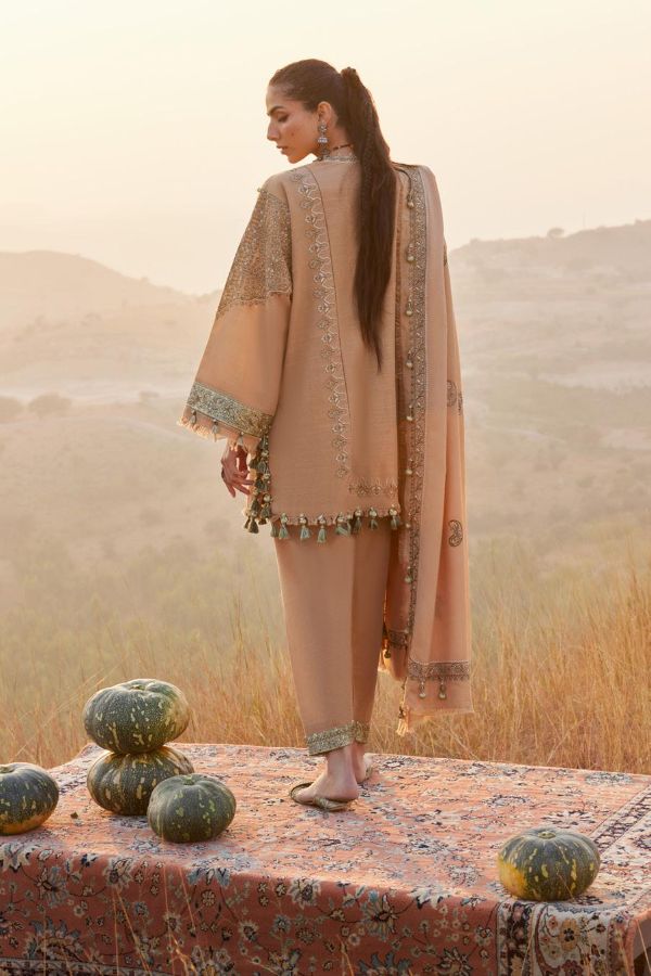 Zaha Winter Collection`25 ZW#01