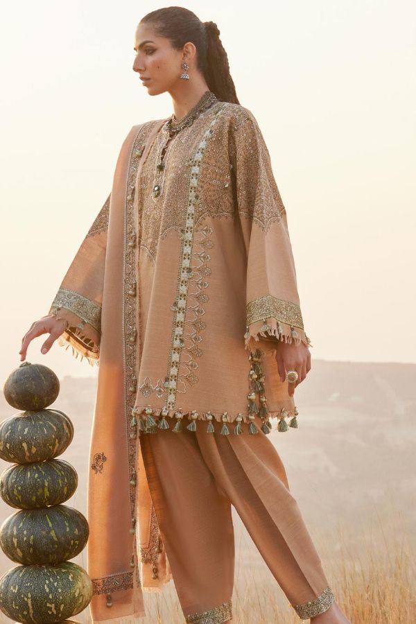 Zaha Winter Collection`25 ZW#01