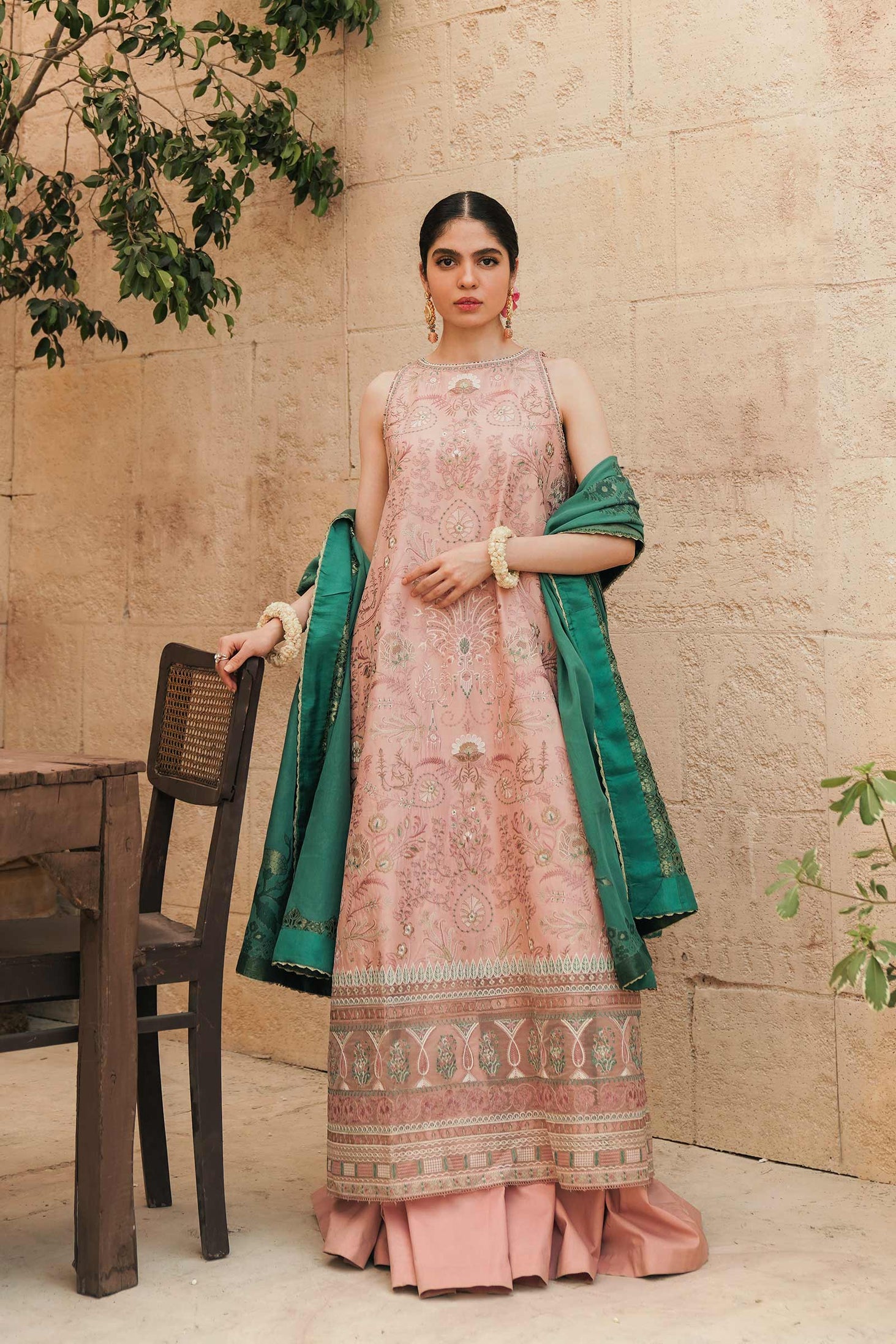 Zara Shahjahan Eid Luxury Lawn`22 D# ZAINA