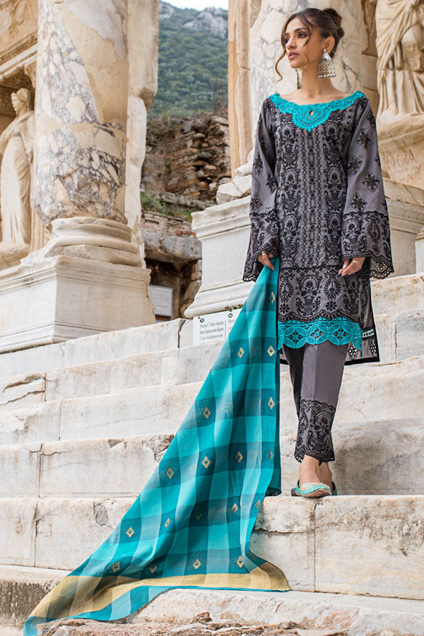 Zainab Chottani Luxury Lawn`21 D#01-B