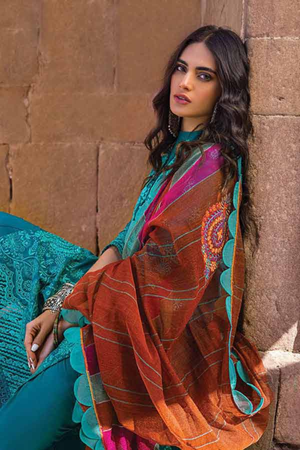 Zainab Chottani Chikankari Lawn`22 D#2A