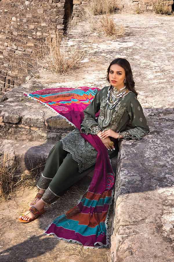 Zainab Chottani Chikankari Lawn`22 D#2B