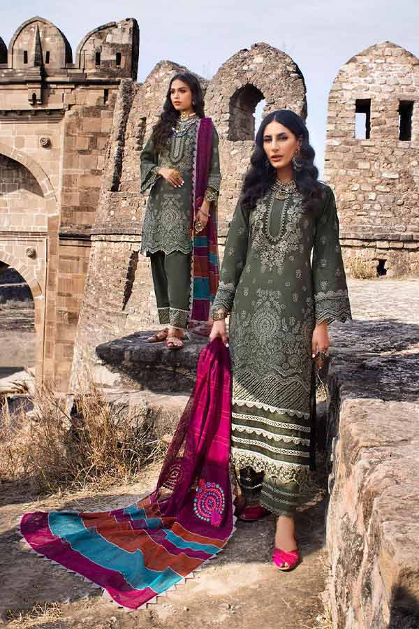 Zainab Chottani Chikankari Lawn`22 D#2B