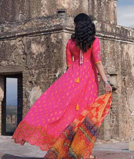 Zainab Chottani Chikankari Lawn`22 D#3A