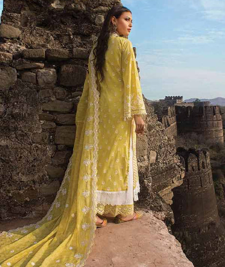 Zainab Chottani Chikankari Lawn`22 D#4A