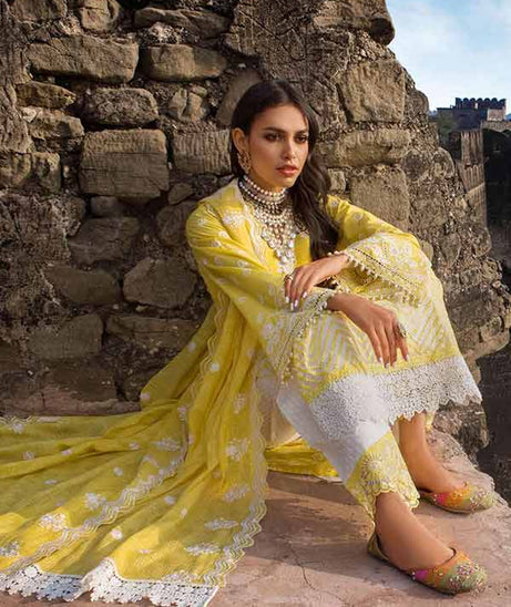 Zainab Chottani Chikankari Lawn`22 D#4A