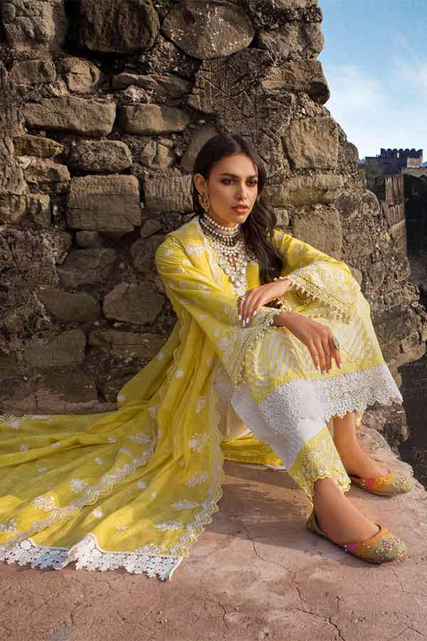 Zainab Chottani Chikankari Lawn`22 D#4A