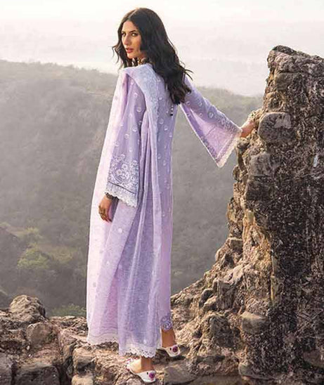 Zainab Chottani Chikankari Lawn`22 D#4B