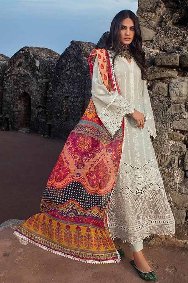 Zainab Chottani Chikankari Lawn`22 D#5A