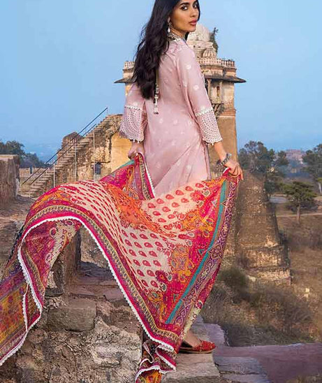 Zainab Chottani Chikankari Lawn`22 D#5B