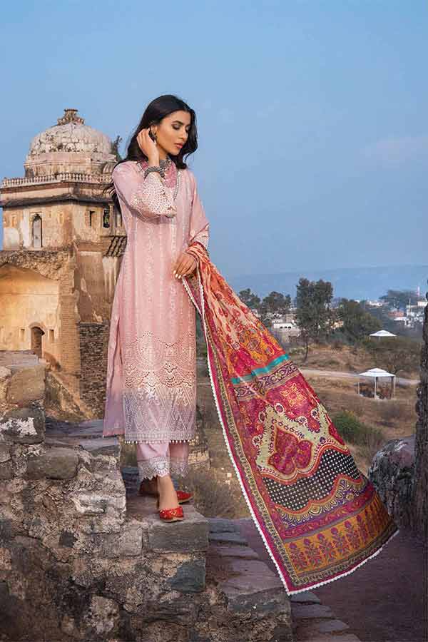 Zainab Chottani Chikankari Lawn`22 D#5B