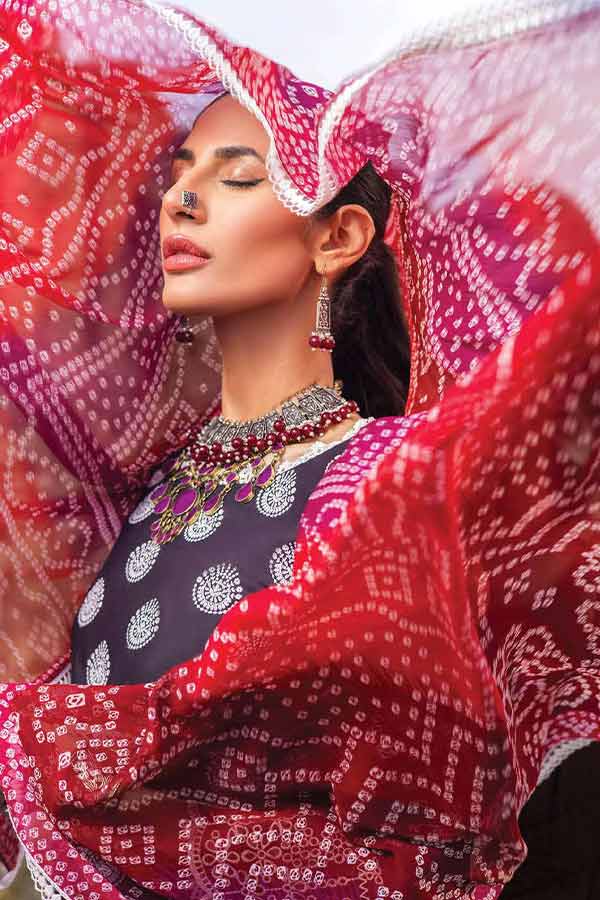 Zainab Chottani Chikankari Lawn`22 D#7B