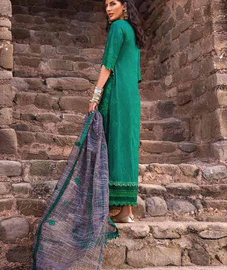 Zainab Chottani Chikankari Lawn`22 D#9A