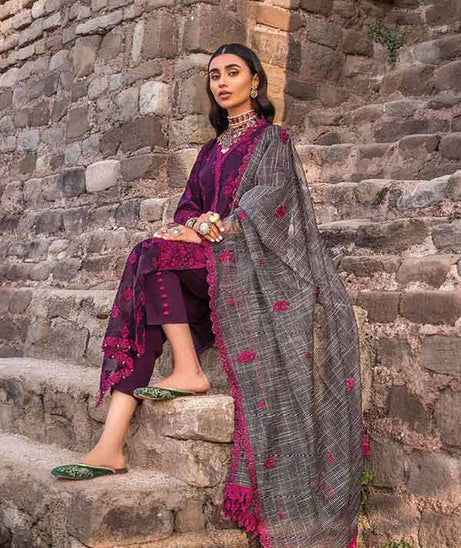 Zainab Chottani Chikankari Lawn`22 D#9B