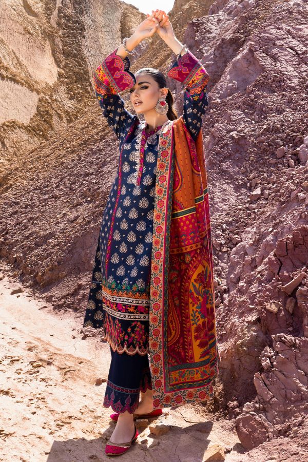 Zainab Chottani Winter Shawls'22 D#01 SANEM