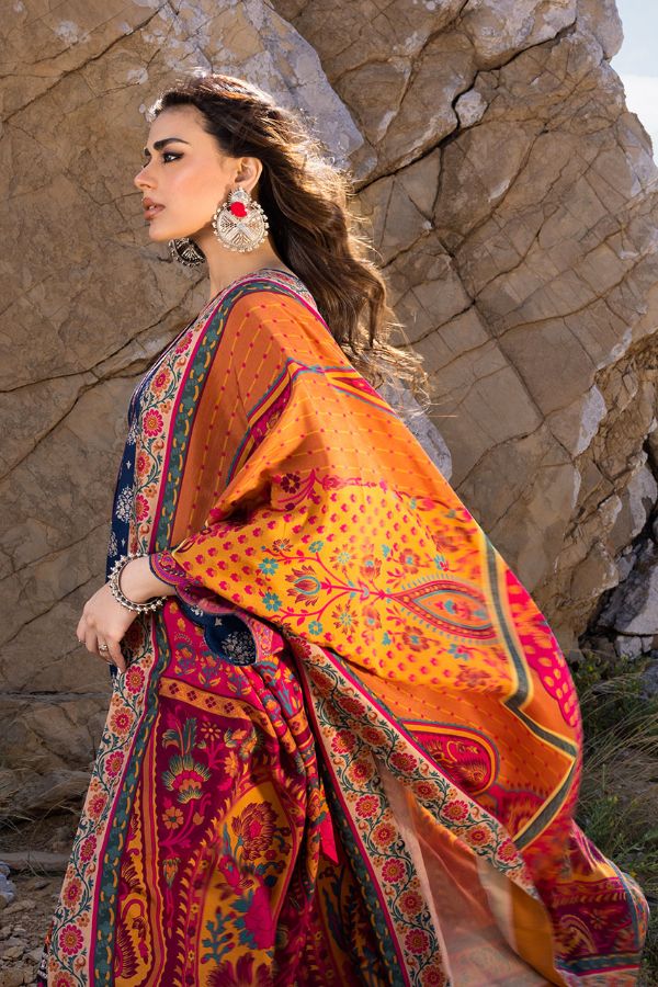 Zainab Chottani Winter Shawls'22 D#01 SANEM