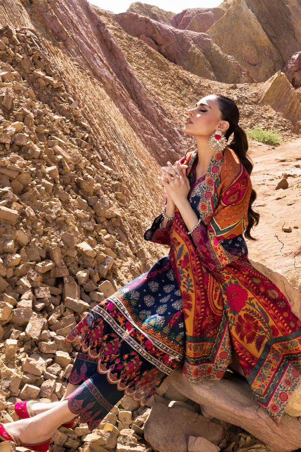 Zainab Chottani Winter Shawls'22 D#01 SANEM