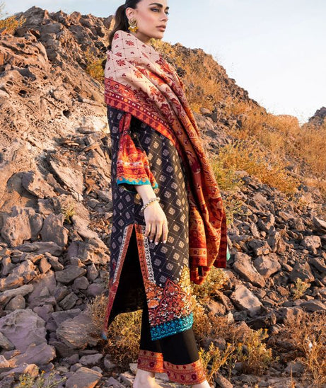 Zainab Chottani Winter Shawls'22 D#02 MAHROSH