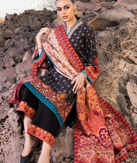 Zainab Chottani Winter Shawls'22 D#02 MAHROSH