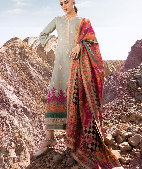 Zainab Chottani Winter Shawls'22 D#07 HAYAT
