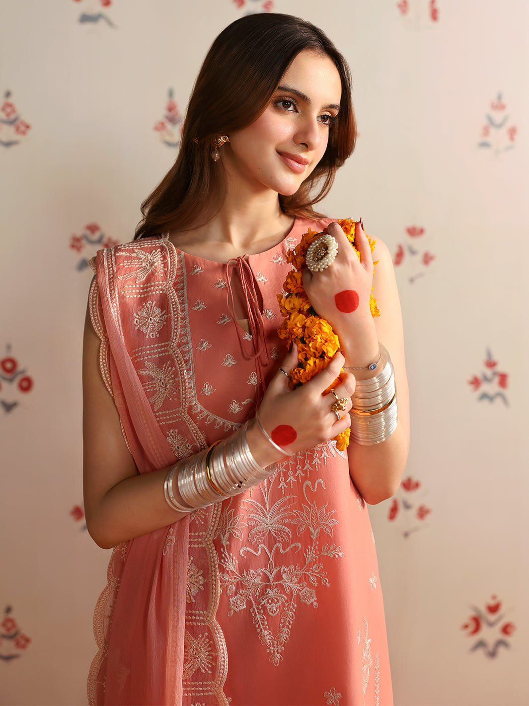Mahnur Aangan Emb Lawn`25 D#02 ZAIRA