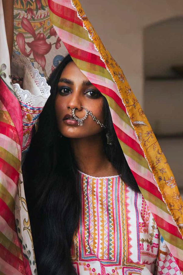 Zara Shahjahan L/Eid`22 Chaandi-B