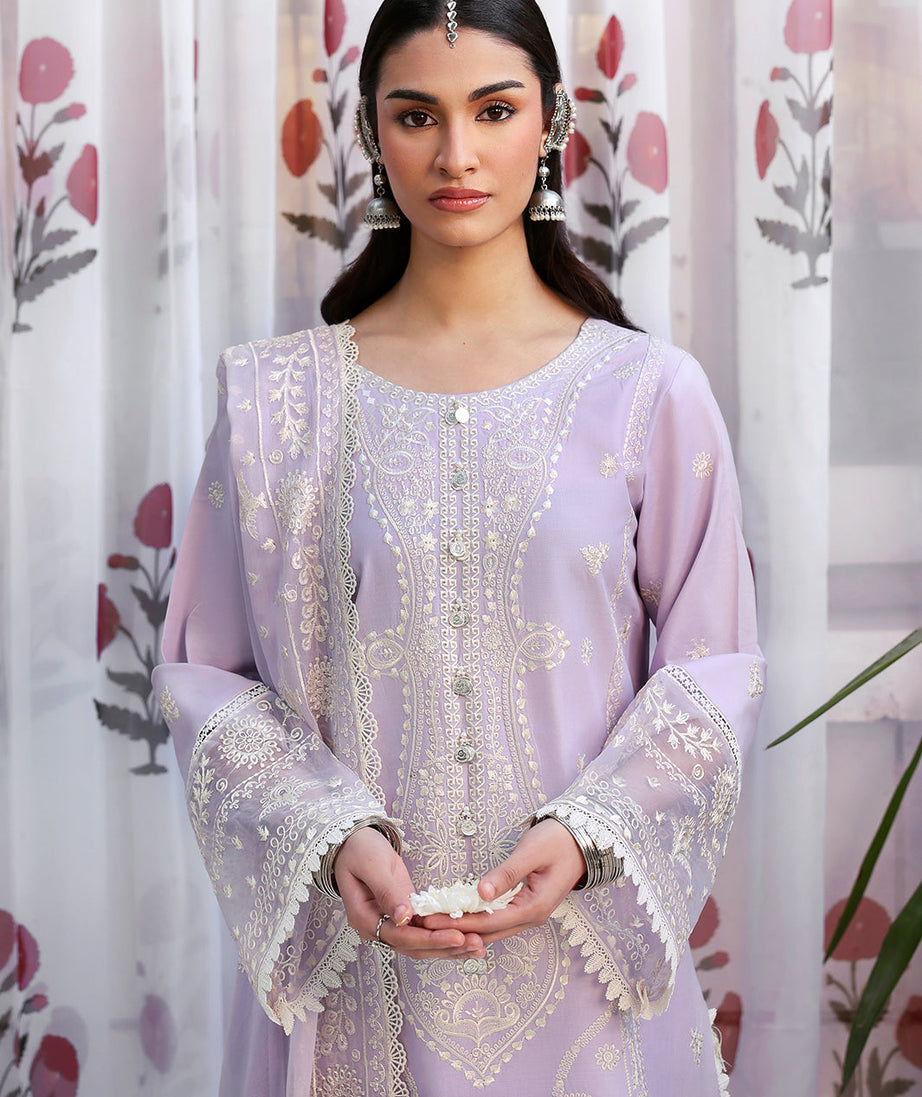 Mahnur Aangan Emb Lawn`25 D#08 ZARMINAY