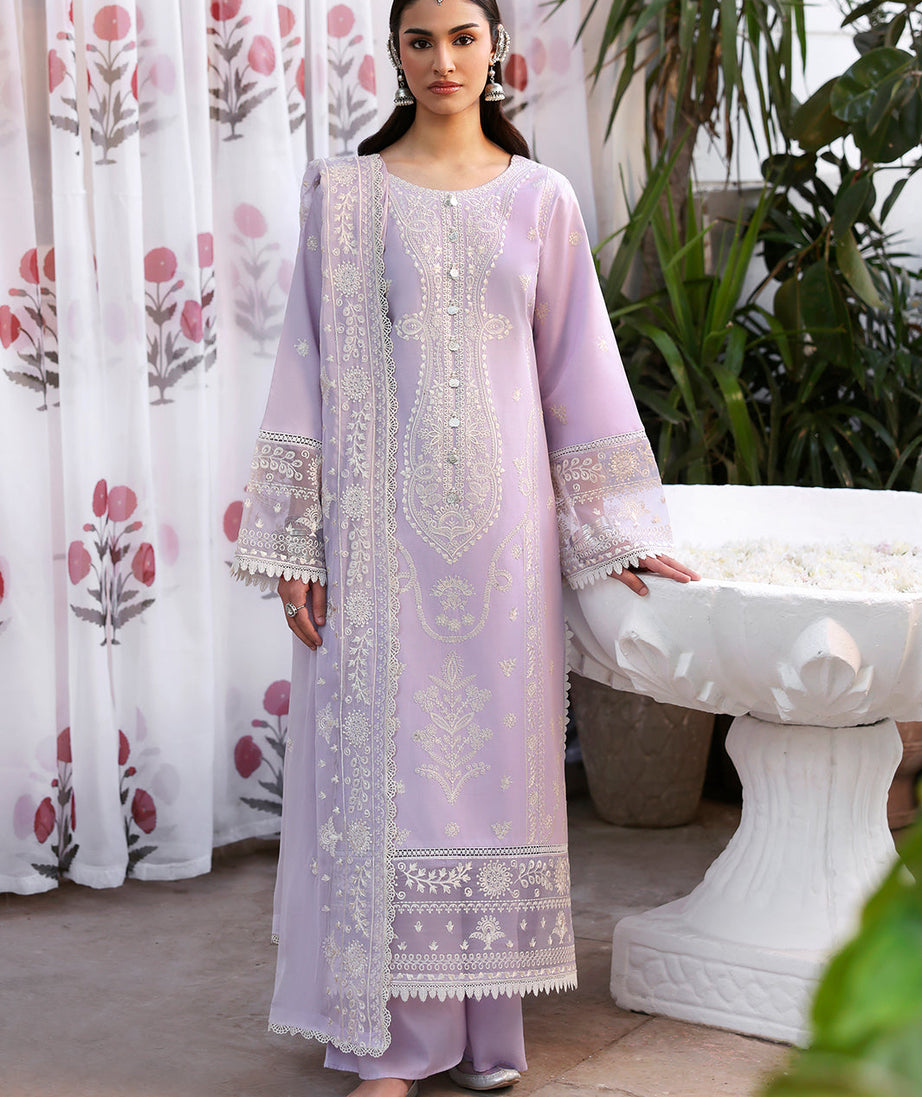 Mahnur Aangan Emb Lawn`25 D#08 ZARMINAY