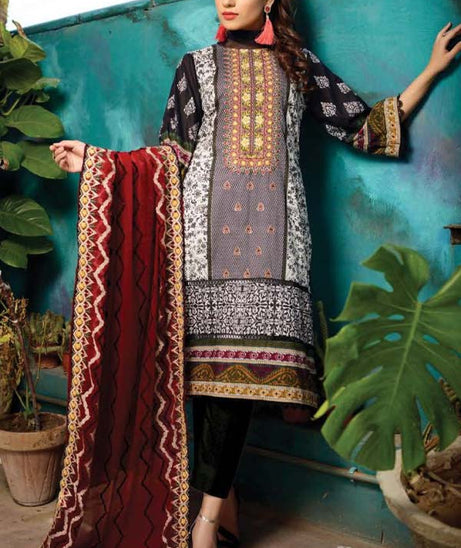 Zebaish Arzo Emb Lawn`21 D#05