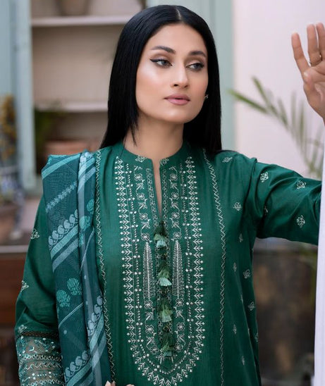 Zoha Festive Lawn`24 D#194