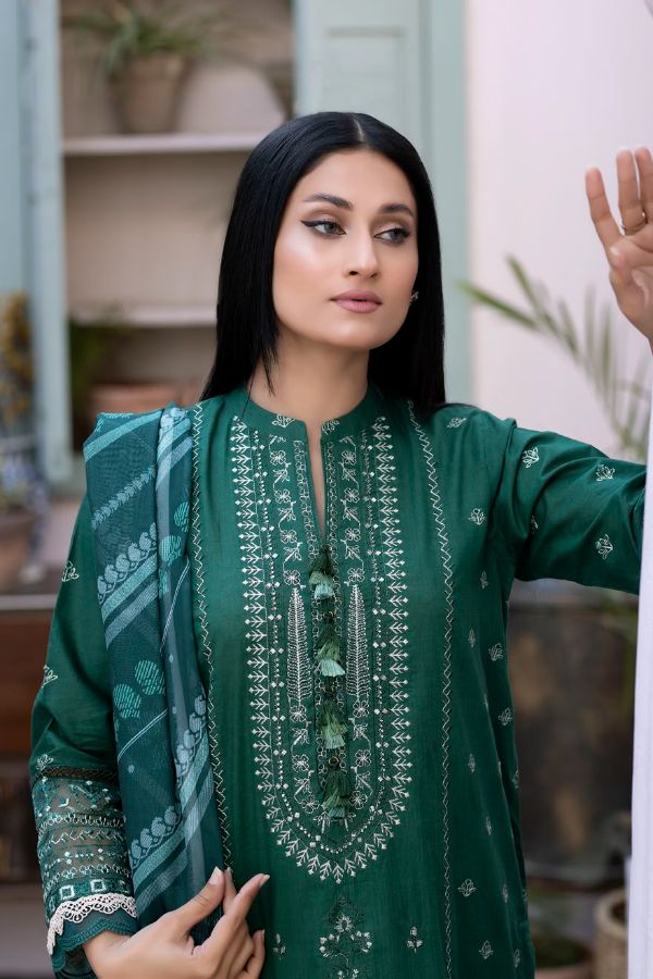 Zoha Festive Lawn`24 D#194