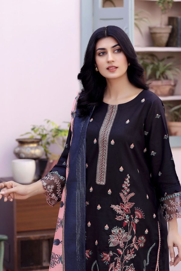 Zoha Festive Lawn`24 D#192