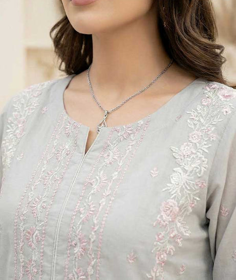 Zunaira Lavender Emb Lawn`26 L#4