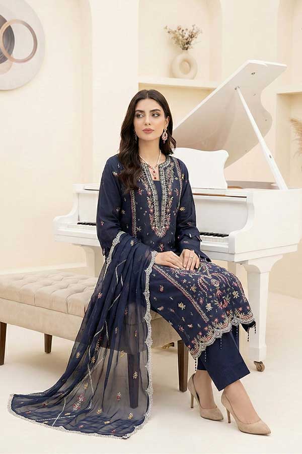 Zunaira Lavender Emb Lawn`26 L#8