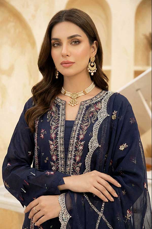 Zunaira Lavender Emb Lawn`26 L#8