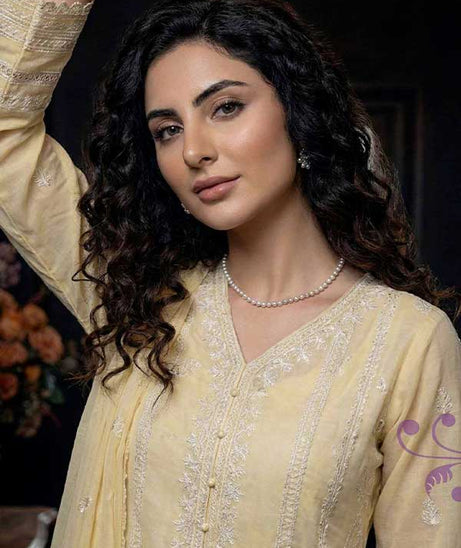 Zunaira Needle & Knot Lawn`26 N#2