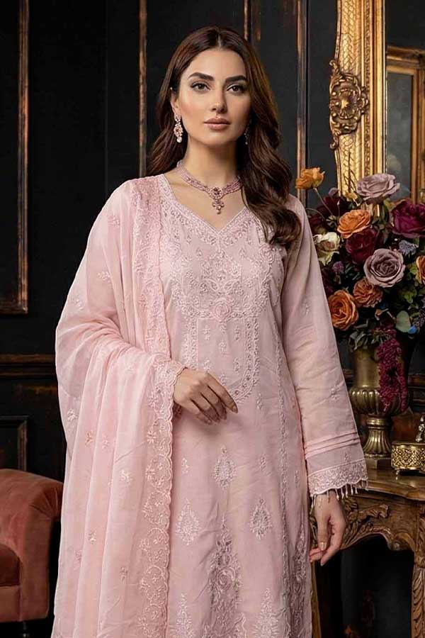 Zunaira Needle & Knot Lawn`26 N#3