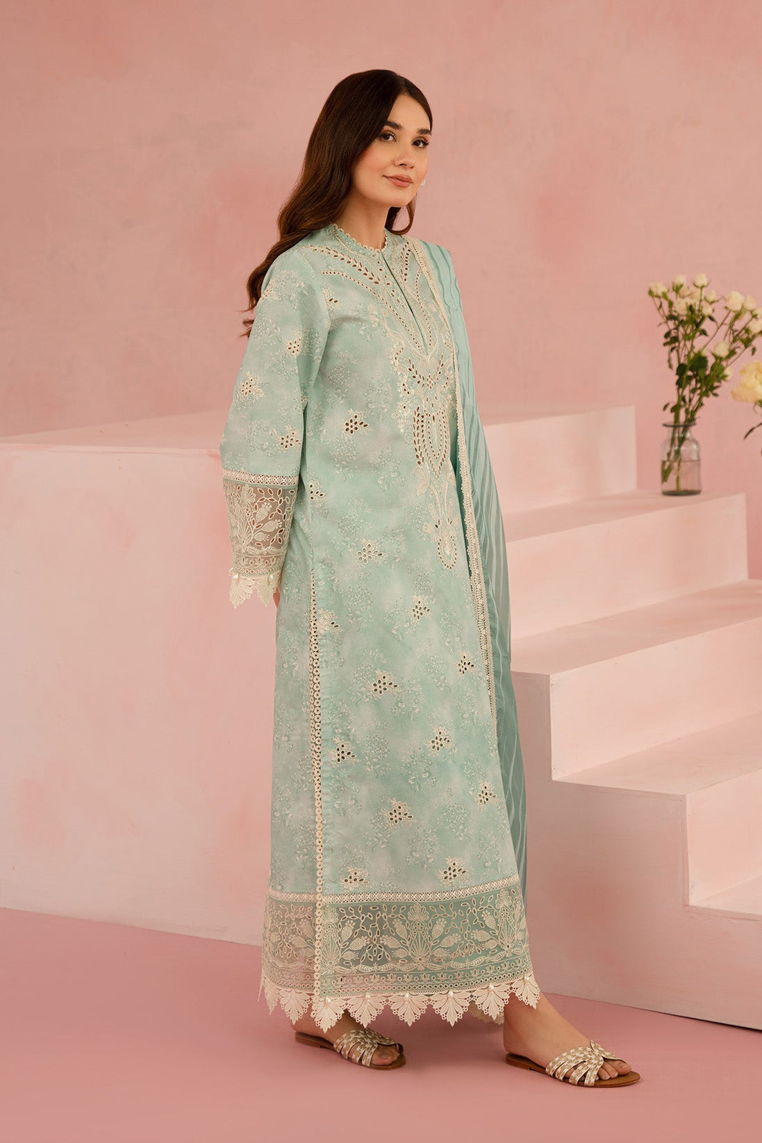 Afrozeh Floral Charm Lawn`25 AL#02